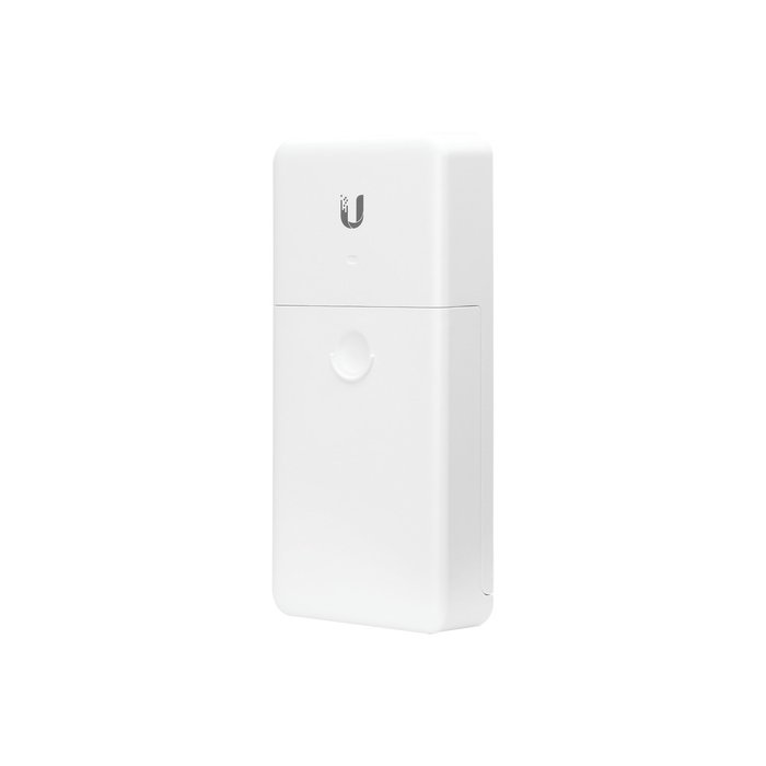 NanoSwitch no administrable de 4 puertos Gigabit para exterior PoE In y PoE Out
