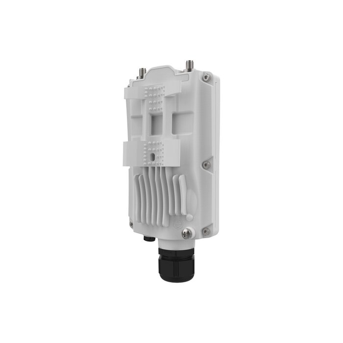Punto de Acceso MU-MIMO 2x2:2ac, 4.9-6.4 GHz, IP 67, Conectorizado, Punto-Multipunto hasta 700 Mbps, 2 conectores SMA-hembra, Adaptación automática al entorno, Monitoreo a través de la nube