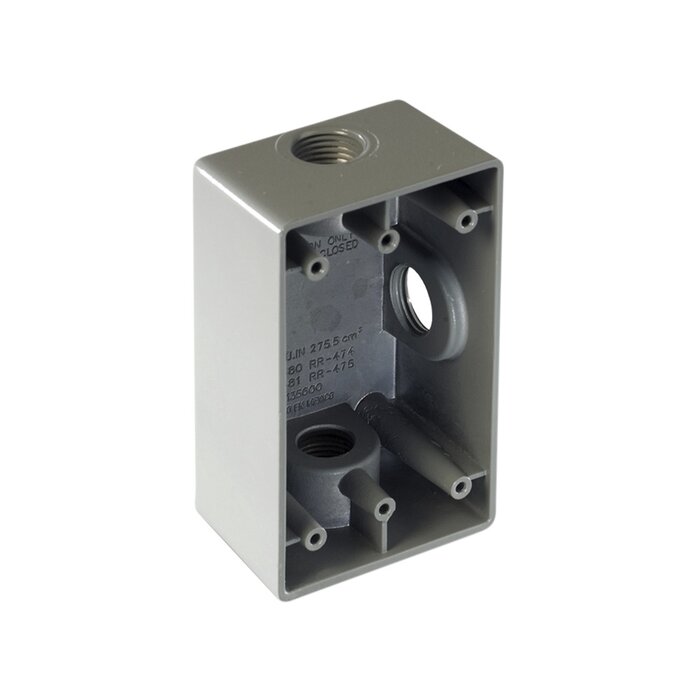 Caja Condulet FS de 1" ( 25.4 mm) con tres bocas a prueba de intemperie.