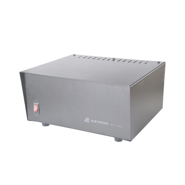 Fuente de poder Astron | Salidas: 13.8Vcd, 35A | Lineal Regulada