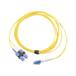 Jumper de Fibra Óptica Monomodo (OS2), XGLO, LC/UPC-SC/UPC Duplex, OFNR, Color Amarillo, 10 Metros