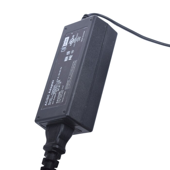 Fuente de poder de 24 Vcd regulado @ 3A; UL; Voltaje de entrada de 100-240 Vca