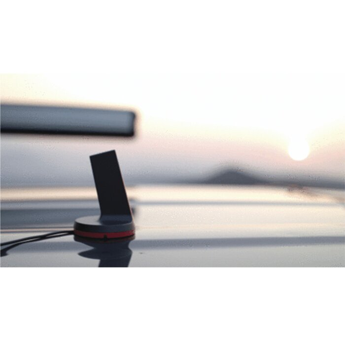 Amplificador de Señal Celular para Vehículo. Soporta 4G LTE, 3G y VOZ, con base para un celular.