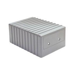 Localizador 3G especial para contenedores con proteccion contra agua IP66, antenas internas y bateria de larga duracion