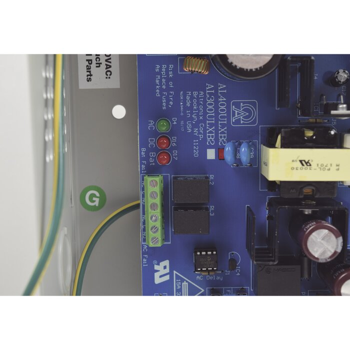 Fuente de Alimentación con capacidad de respaldo de 12 Vcd @ 4 A ó 24 Vcd @ 3A.